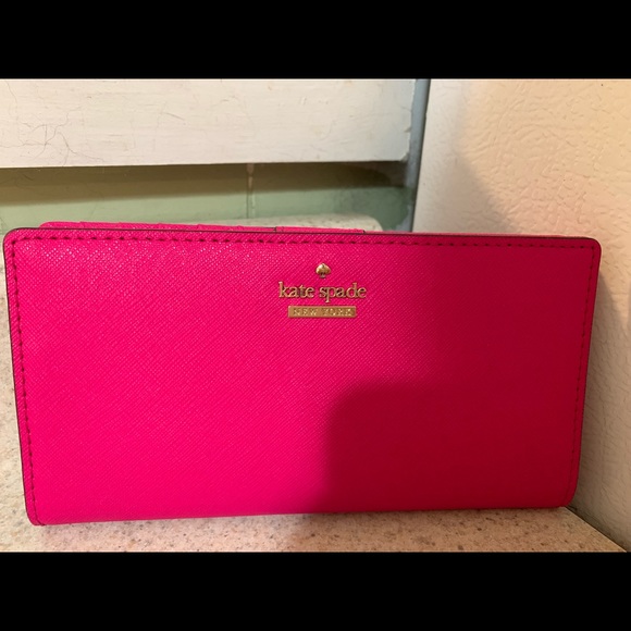 kate spade Handbags - Kate Spade New York Cameron Street Stacy Wallet
